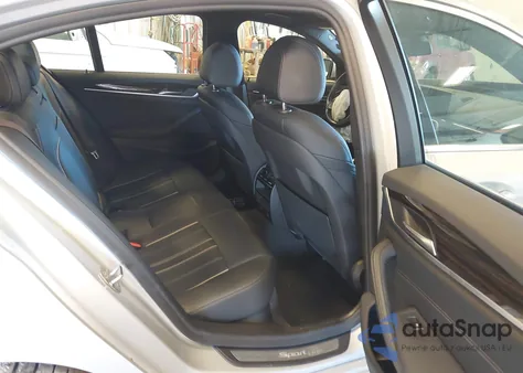 2019 BMW 540I xDrive из США, поврежденный, VIN WBAJE7C58KWW20307